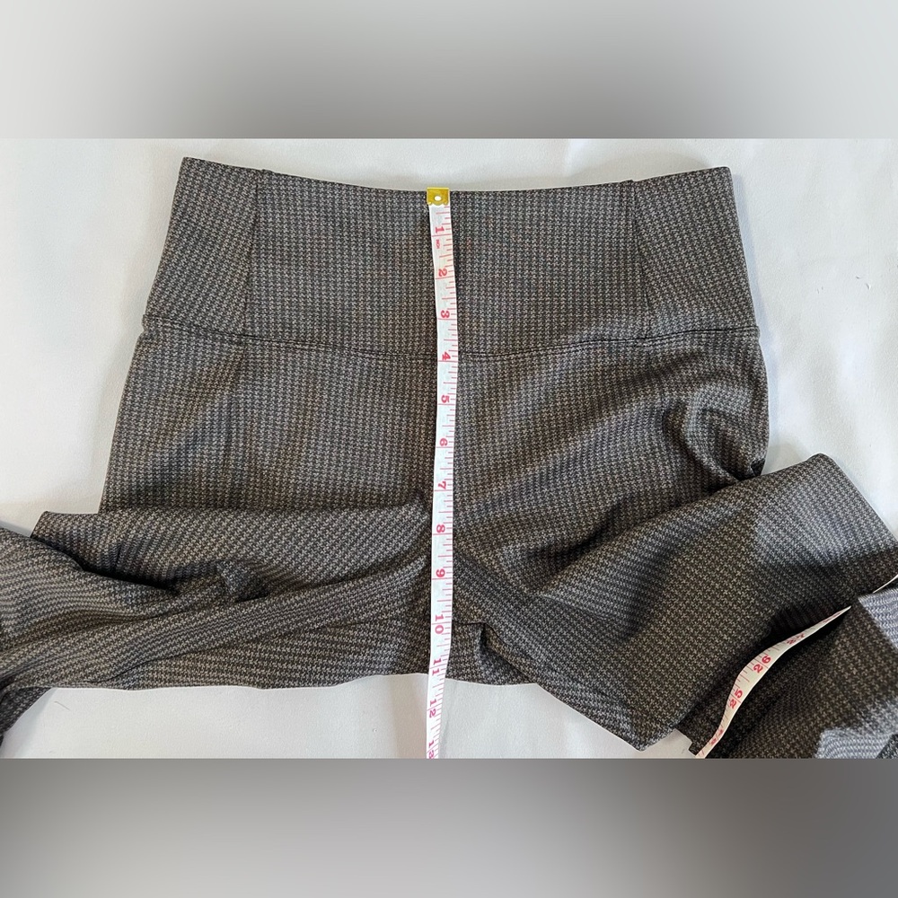 Athleta Black Ribbed Leggings - Picture 3 of 10